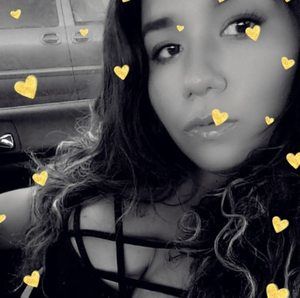 Meet your Posher, Alma